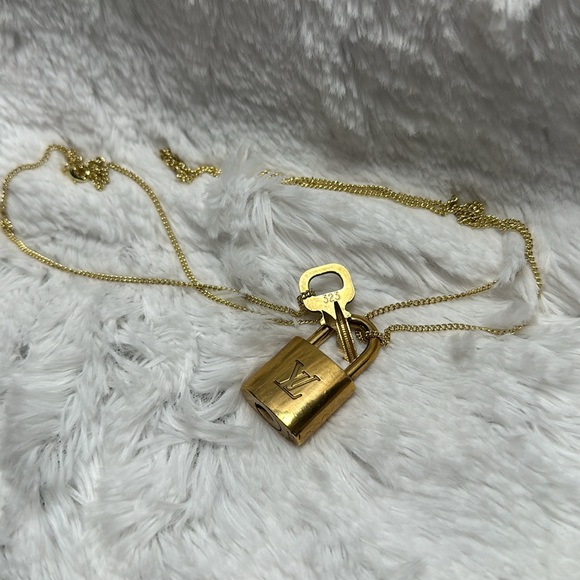 #323 Louis Vuitton Gold Lock and Key Necklace (18 inch and 16 inch) - Picture 4 of 4